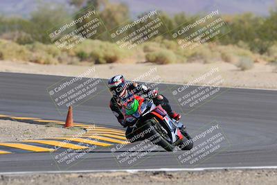 media/Oct-08-2022-SoCal Trackdays (Sat) [[1fc3beec89]]/Turn 10 (945am)/